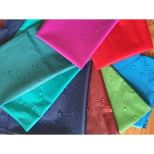 Loại vải làm áo mưa bằng chất liệu cotton chống thấm nước cao cấp